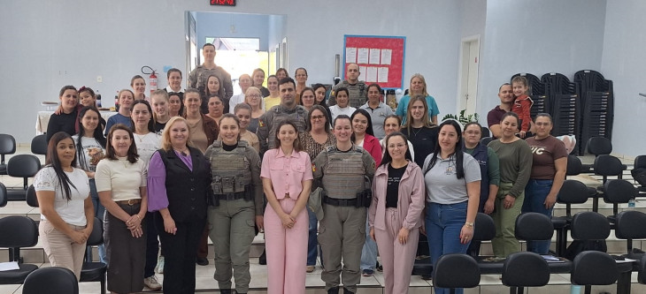 Cristal do Sul promove roda de conversa sobre o enfrentamento da viol&ecirc;ncia contra a mulher